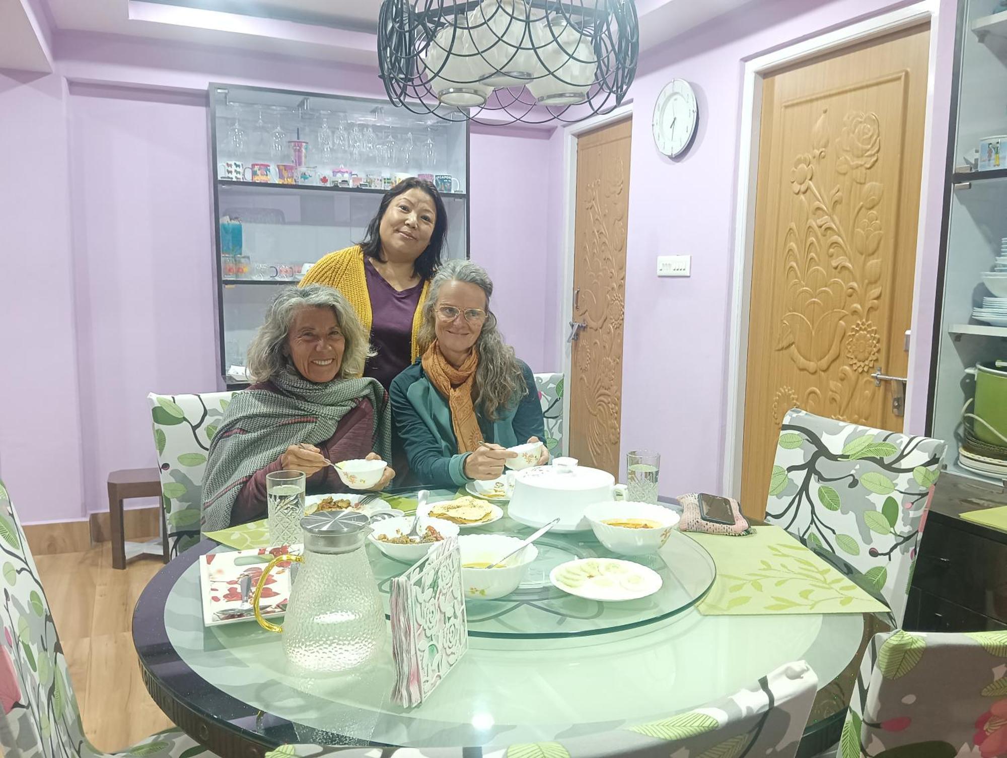 Dew Drops Guest House Дарджилинг Екстериор снимка